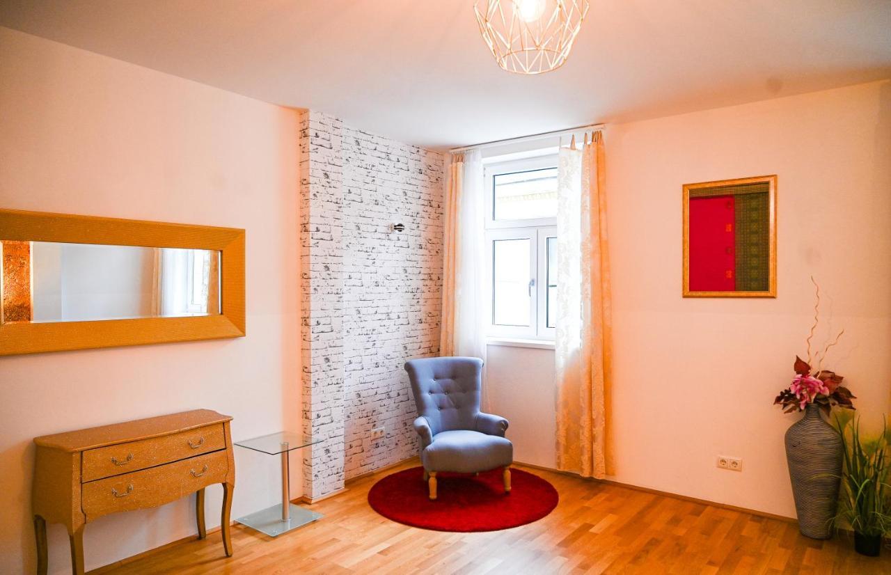 Royal Residence Leopoldstadt Vienna Luaran gambar